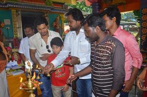235 Vathu Thoguthi Idai Therthal Tamil Movie Pooja Stills