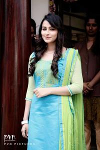 Kalhaara Photo shoot Stills