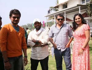 Udhayanidhi Stalin, Shrushti Dange on the sets of Saravanan Irukka Bayamaen