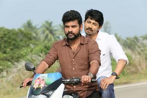 Vimal, Karthik Kumar | Mannar Vagaiyara Movie Stills