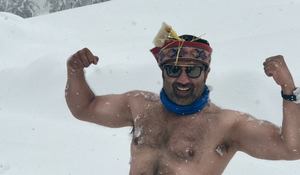 Sunny Deol on the sets of Pal Pal Dil Ke Paas