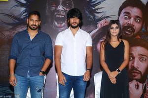 Iruttu Araiyil Murattu Kuththu Press Meet Stills.