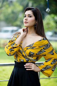 Raashi Khanna New Photos.