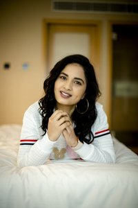 Shrushti Dange Super Images.