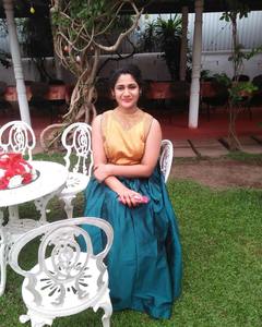 Big Boss Tamil 3 contestant Losliya Mariyanesan Stunning Stills.