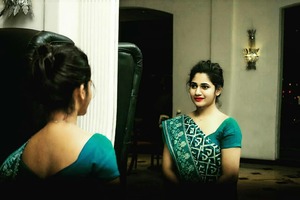 Big Boss Tamil 3 contestant Losliya Mariyanesan Stunning Stills.