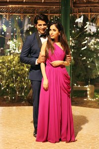 Hume Tumse Pyaar Kitna Images.