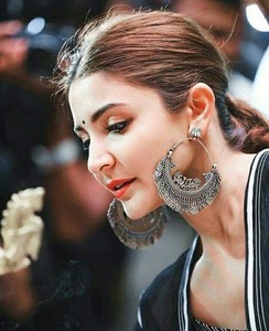 Anushka Sharma Stunning Images.