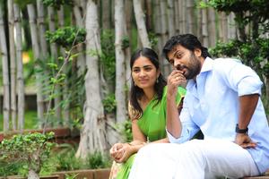 Stills from Kaththukkutti Tamil Movie | Narain, Shrushti Dange