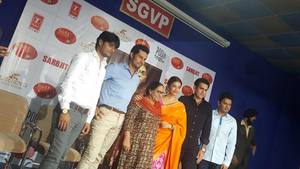 Aishwarya Rai Bachchan, Randeep Hooda, Dalbir Kaur and Team Sarbjit at Ahmedabad for Sarbjit Movie's promotions